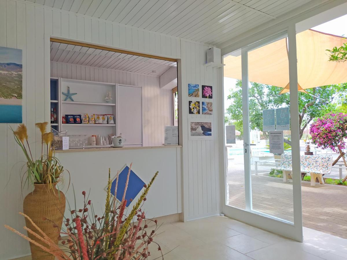 Hotel Residence Torre Del Porto Матината Екстериор снимка