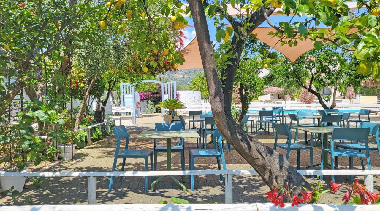 Hotel Residence Torre Del Porto Матината Екстериор снимка