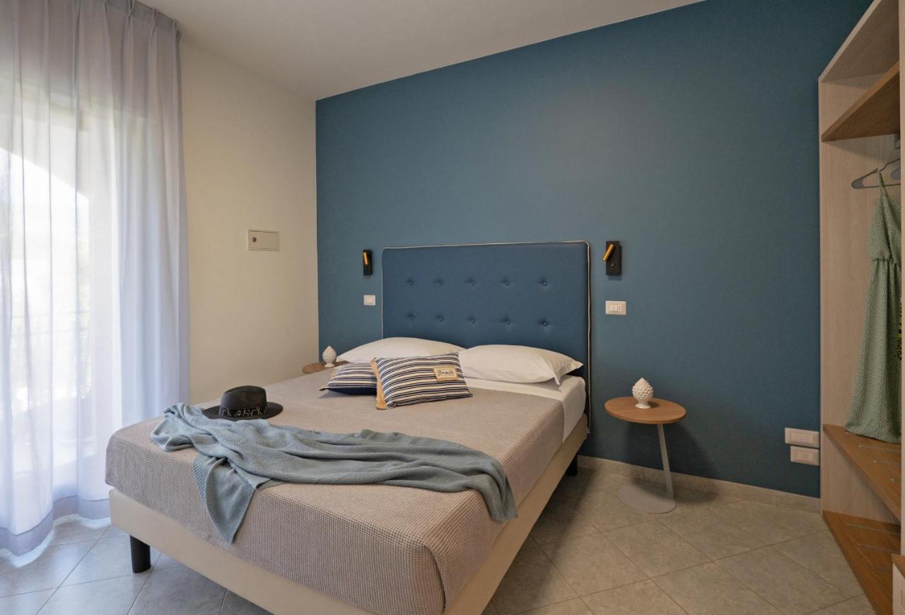 Hotel Residence Torre Del Porto Матината Екстериор снимка