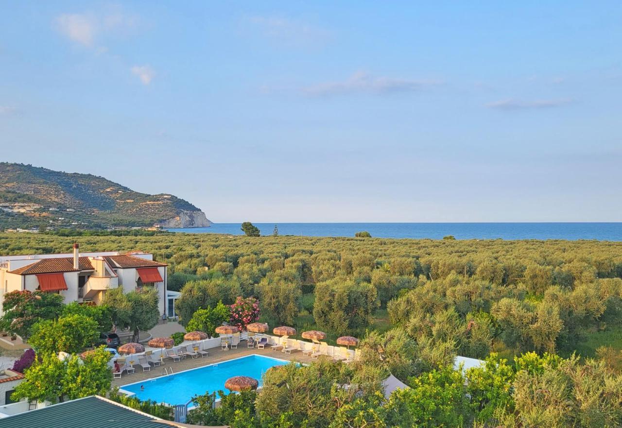Hotel Residence Torre Del Porto Матината Екстериор снимка