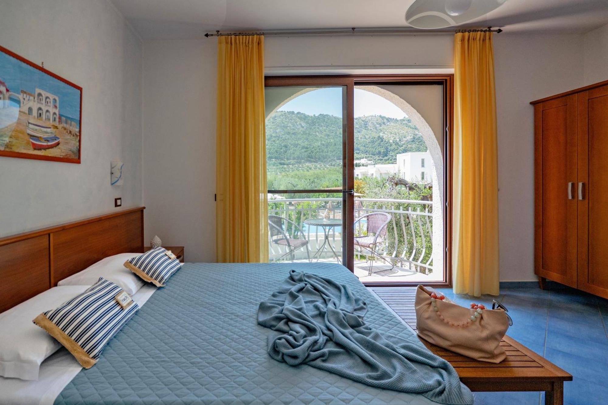 Hotel Residence Torre Del Porto Матината Екстериор снимка