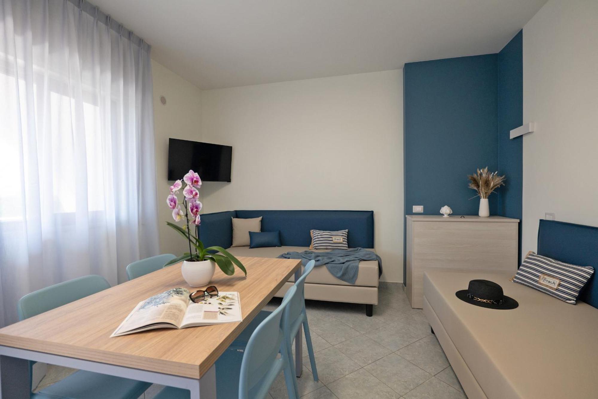 Hotel Residence Torre Del Porto Матината Стая снимка