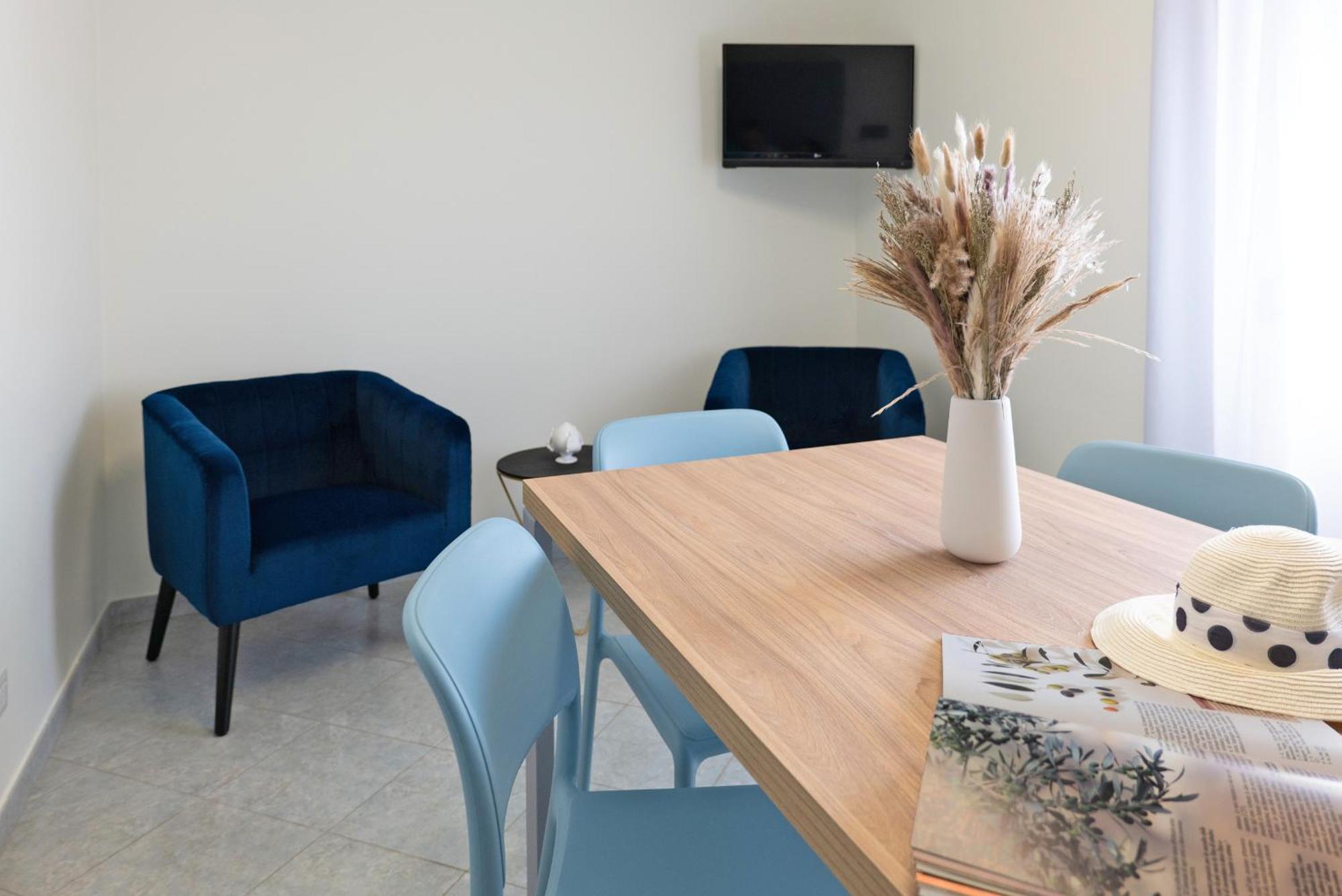 Hotel Residence Torre Del Porto Матината Стая снимка