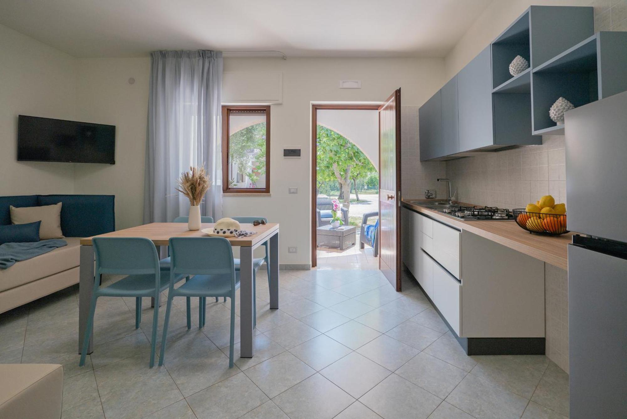 Hotel Residence Torre Del Porto Матината Стая снимка