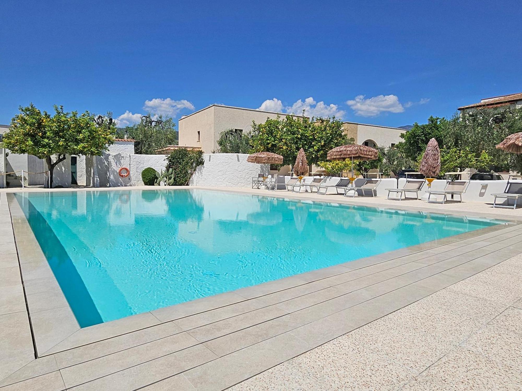 Hotel Residence Torre Del Porto Матината Екстериор снимка