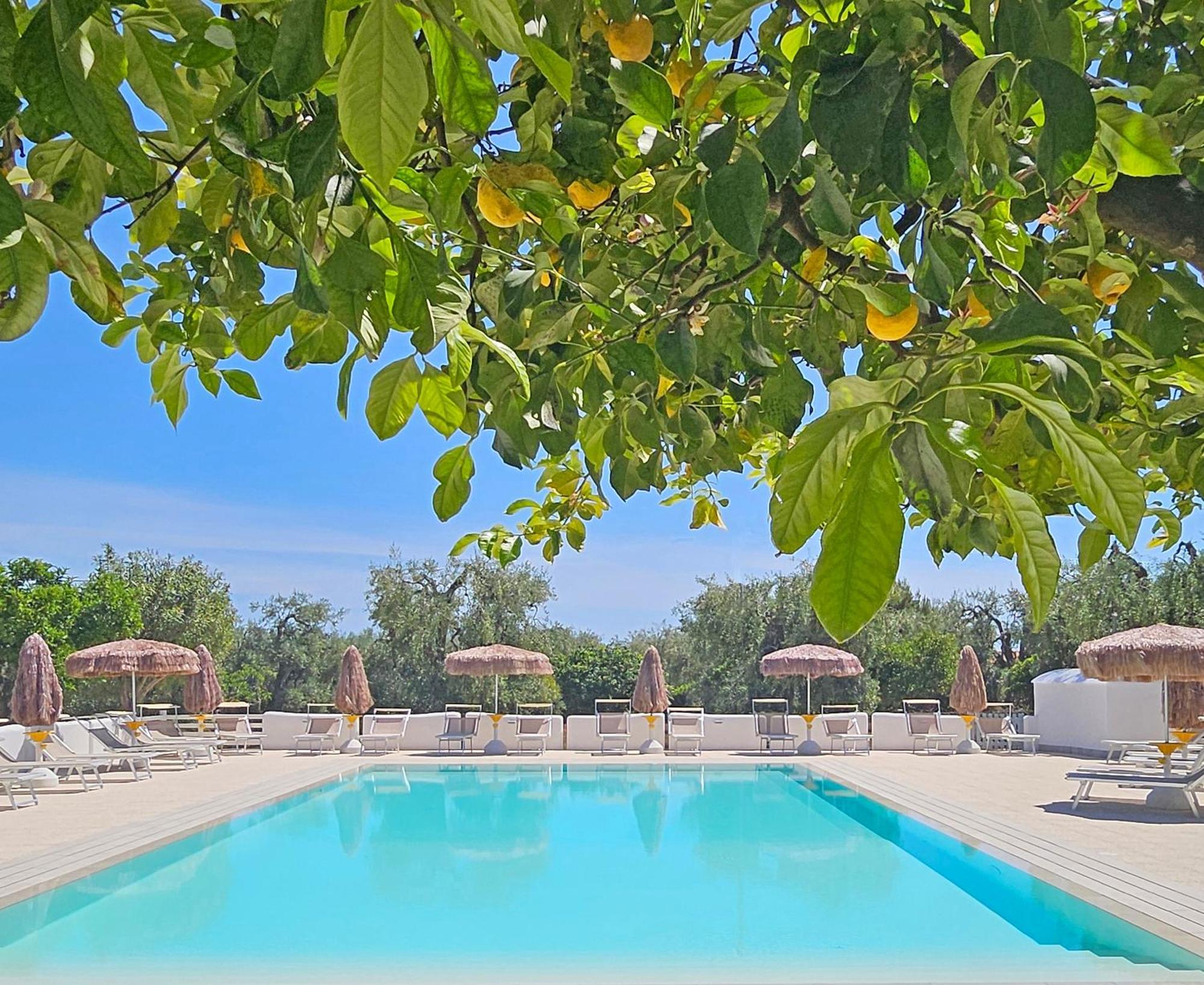 Hotel Residence Torre Del Porto Матината Екстериор снимка